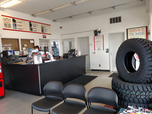 Car Repair and Maintenance «Pep Boys Auto Service & Tire», reviews and photos, 220 8th St SE, Auburn, WA 98002, USA