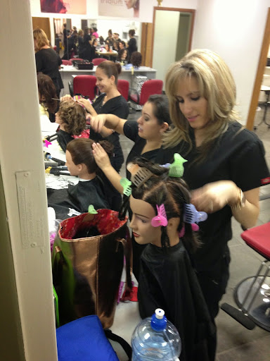 Beauty School «Bella Beauty College», reviews and photos, 720 SW Military Dr, San Antonio, TX 78221, USA