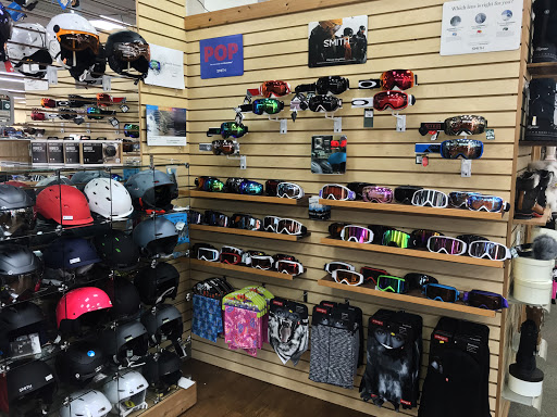 Sporting Goods Store «Peter Glenn Ski & Sports», reviews and photos, 900 Park Centre Blvd, Miami, FL 33169, USA