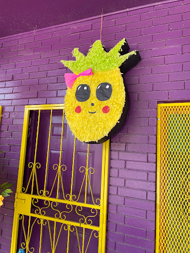 Florist «Davany Flowers & Pinatas», reviews and photos, 522 Cupples Rd, San Antonio, TX 78237, USA