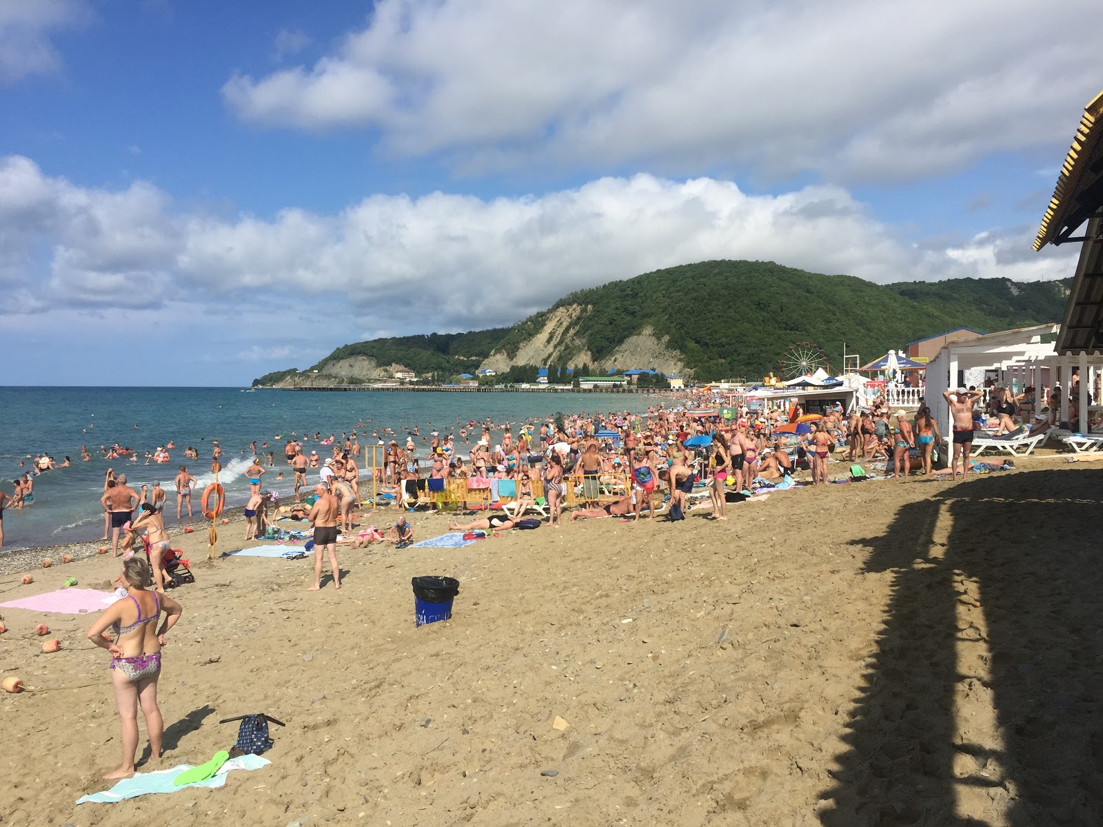 Photo de Lermontovo Village beach - recommandé pour les voyageurs en famille avec des enfants