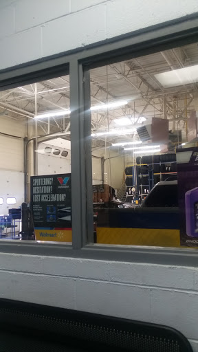 Tire Shop «Walmart Tires & Auto Parts», reviews and photos, 250 Highlands Square Dr, Hendersonville, NC 28792, USA