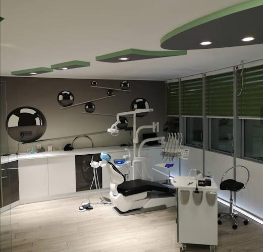 Отзиви за L Dent Clinic в Пловдив - Зъболекар
