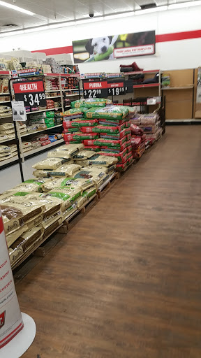 Home Improvement Store «Tractor Supply Co.», reviews and photos, 4377 Genesee Valley Plaza Rd, Geneseo, NY 14454, USA