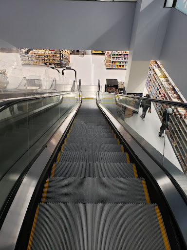 Discount Store «Walmart», reviews and photos, 1400 Hilltop Mall Rd, Richmond, CA 94806, USA