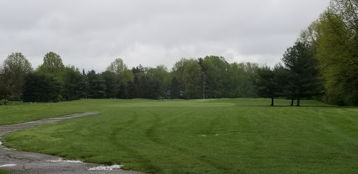 Golf Course «Chenoweth Golf Course & Banquet Facility», reviews and photos, 3087 Chenoweth Rd, Akron, OH 44312, USA