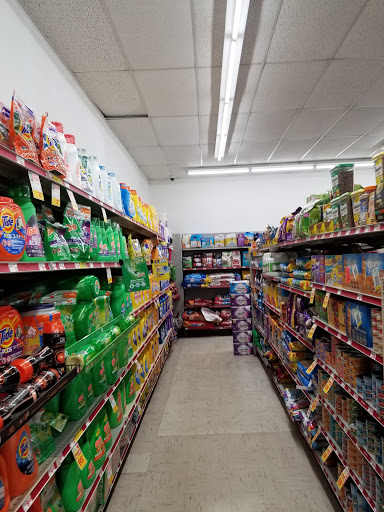 Dollar Store «FAMILY DOLLAR», reviews and photos, 8034 22nd Ave, Kenosha, WI 53143, USA