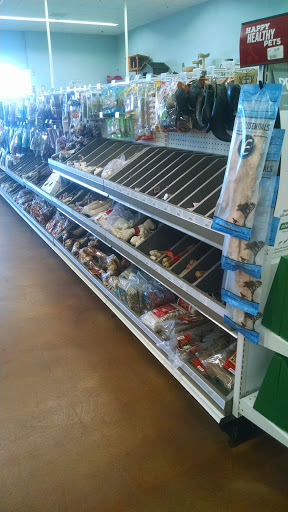 Pet Supply Store «Centinela Feed & Pet Supplies», reviews and photos, 18553 Devonshire St, Northridge, CA 91324, USA