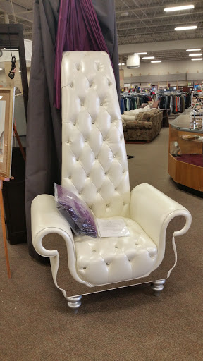 Thrift Store «Ditto Upscale Resale», reviews and photos, 571 E 8th St, Holland, MI 49423, USA