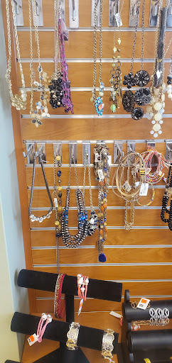 The Medicine Shoppe® Pharmacy, 106 Four Seasons Shopping Center B, Chesterfield, MO 63017, USA, 