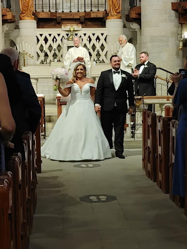 Bridal Shop «Bella Bridal Gallery», reviews and photos, 4301 Orchard Lake Rd Suite 190, West Bloomfield Township, MI 48323, USA