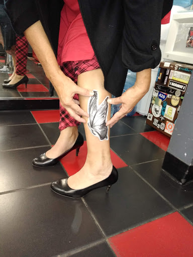 Tattoo Shop «Atomic Tattoos», reviews and photos, 9043 Ulmerton Rd, Largo, FL 33771, USA