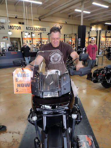 Harley-Davidson Dealer «Latus Motors Harley-Davidson of Eugene», reviews and photos, 86441 College View Rd, Eugene, OR 97405, USA