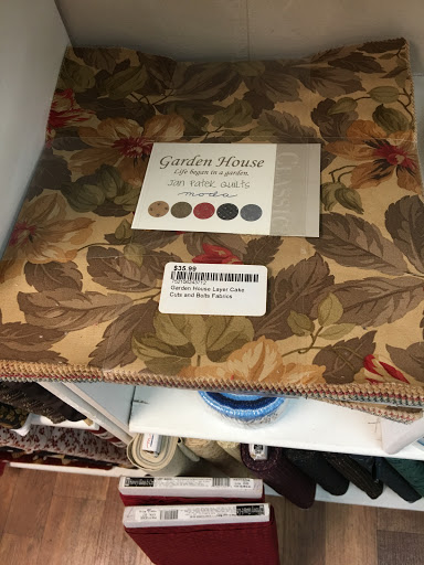 Fabric Store «Cuts & Bolts Fabrics», reviews and photos, 24 Washington St, Chillicothe, MO 64601, USA