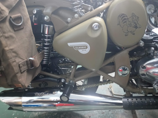 Motorcycle Dealer «Detroit Iron Cycles», reviews and photos, 10325 Highland Rd, White Lake, MI 48386, USA