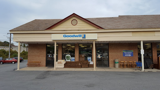 Thrift Store «Goodwill Store & Donation Center», reviews and photos, 45 Marchwood Rd, Exton, PA 19341, USA