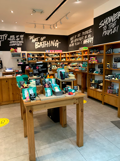 Cosmetics Store «Lush», reviews and photos, 4200 Conroy Rd, Orlando, FL 32839, USA