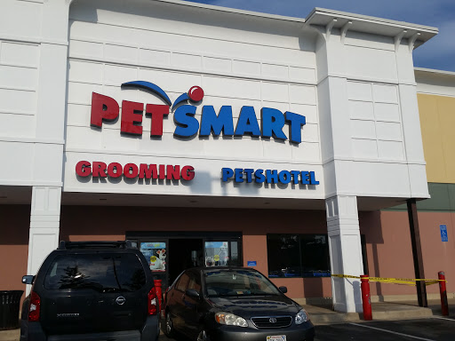 Pet Supply Store «PetSmart», reviews and photos, 6535 Frontier Dr, Springfield, VA 22150, USA