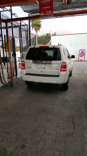 Car Wash «Garfield Car Wash», reviews and photos, 113 N Garfield Ave, Montebello, CA 90640, USA