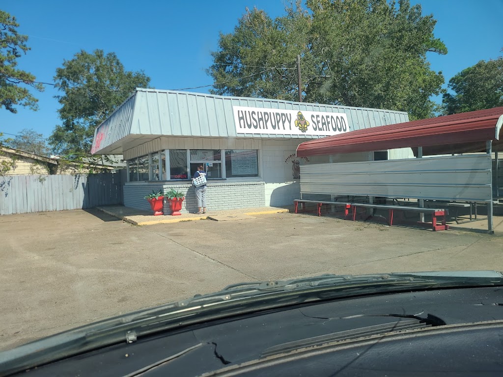 Hushpuppy Seafood Restaurant 77662