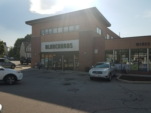 Liquor Store «Blanchards Wines & Spirits», reviews and photos, 418 Lagrange St, West Roxbury, MA 02132, USA