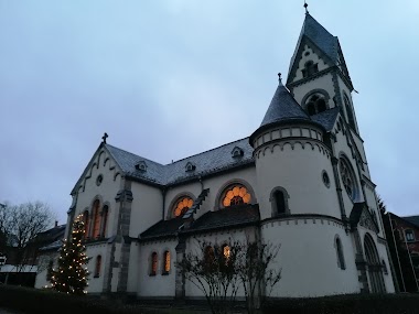 Kath. Kirche St. Stefan Und Pfarramt