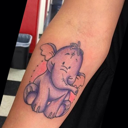 Tattoo Shop «American Dream Tattoo Studio», reviews and photos, 590 N Azusa Ave, Covina, CA 91722, USA