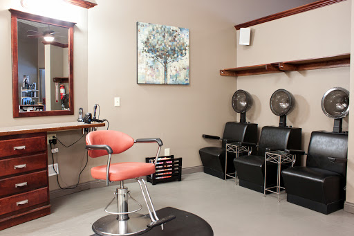 Massage Therapist «The Hair Studio & Day Spa», reviews and photos, 33 N Sandusky St, Delaware, OH 43015, USA