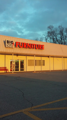 Big Lots, 1907 S 11th St, Niles, MI 49120, USA, 
