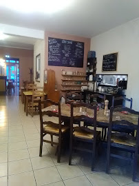 Atmosphère du Restaurant Auberge de l'Aygues à Les Pilles - n°5
