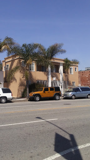 Liquor Store «Red Carpet Liquor Store», reviews and photos, 85 Alamitos Ave, Long Beach, CA 90802, USA