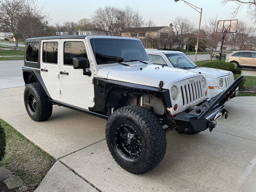 Auto Body Shop «Addison Auto Body and Glass, Inc.», reviews and photos, 21 Factory Rd, Addison, IL 60101, USA