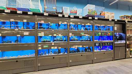 Pet Supply Store «Pet Supplies Plus», reviews and photos, 2250 N Rock Rd Ste. 110, Wichita, KS 67226, USA