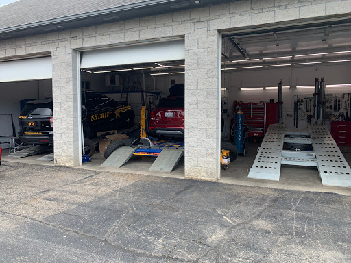 Auto Body Shop «Mid City Body Shop», reviews and photos, 6 W Channel St, Newark, OH 43055, USA