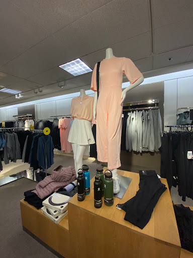 Department Store «Nordstrom Hillsdale Shopping Center», reviews and photos, 130 E Sailer Dr, San Mateo, CA 94403, USA