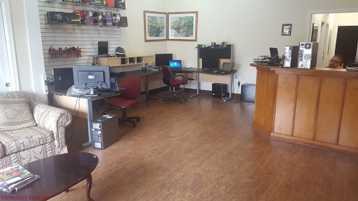 Computer Repair Service «The Computer Store», reviews and photos, 4696 N High St, Columbus, OH 43214, USA