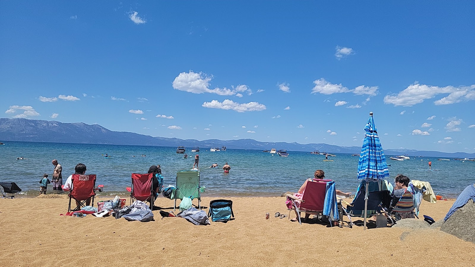 Zephyr Cove Resort Beach'in fotoğrafı ve yerleşim