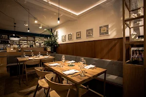 Ochsen - Restaurant • Bar • Brasserie image