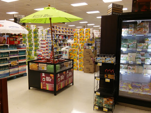 Grocery Store «ShopRite of Fishkill», reviews and photos, 738 U.S. 9 #2, Fishkill, NY 12524, USA