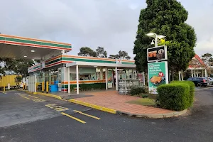 7-Eleven image