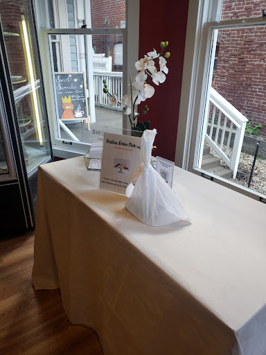 Dessert Shop «Sweet Surrender Dessert Cafe», reviews and photos, 1804 Frankfort Ave, Louisville, KY 40206, USA