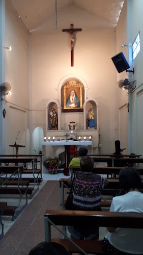 Capilla Católica La Dolorosa del Colegio | Guayaquil - Iglesia