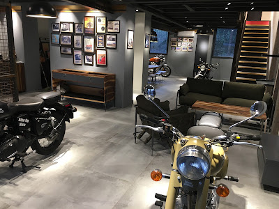 Himalayan Ride à Nice