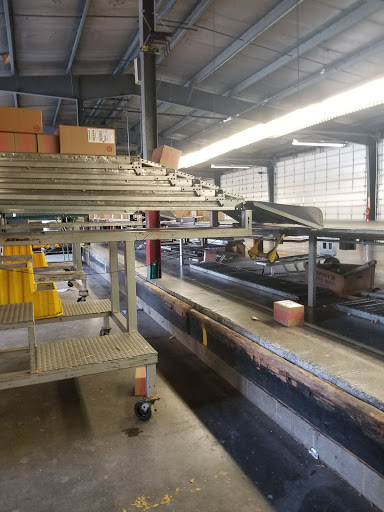 Shipping and Mailing Service «UPS Customer Center», reviews and photos, 912 John Marshall Hwy, Front Royal, VA 22630, USA