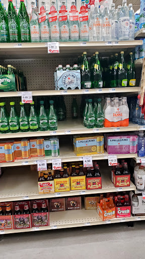 Supermarket «Hy-Vee», reviews and photos, 1300 W Burlington Ave, Fairfield, IA 52556, USA