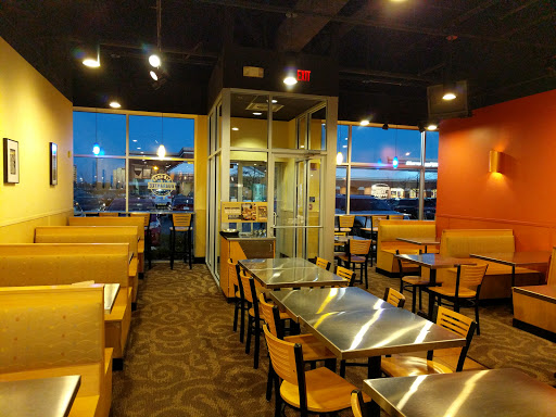 Mexican Restaurant «QDOBA Mexican Eats», reviews and photos, 1408 E Golf Rd A, Schaumburg, IL 60173, USA