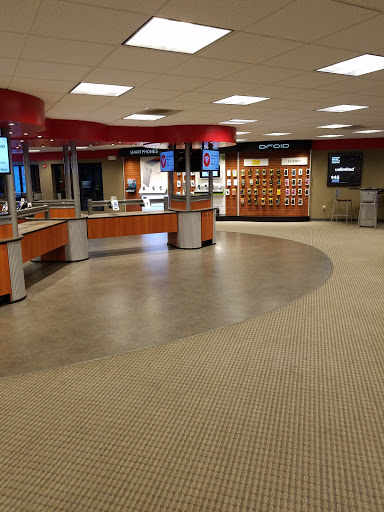 Cell Phone Store «Verizon Authorized Retailer – Cellular Sales», reviews and photos, 728 Grand Army of the Republic Hwy, Swansea, MA 02777, USA
