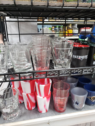 Liquor Store «Newport Liquor Store», reviews and photos, 2019 N Coast Hwy, Newport, OR 97365, USA