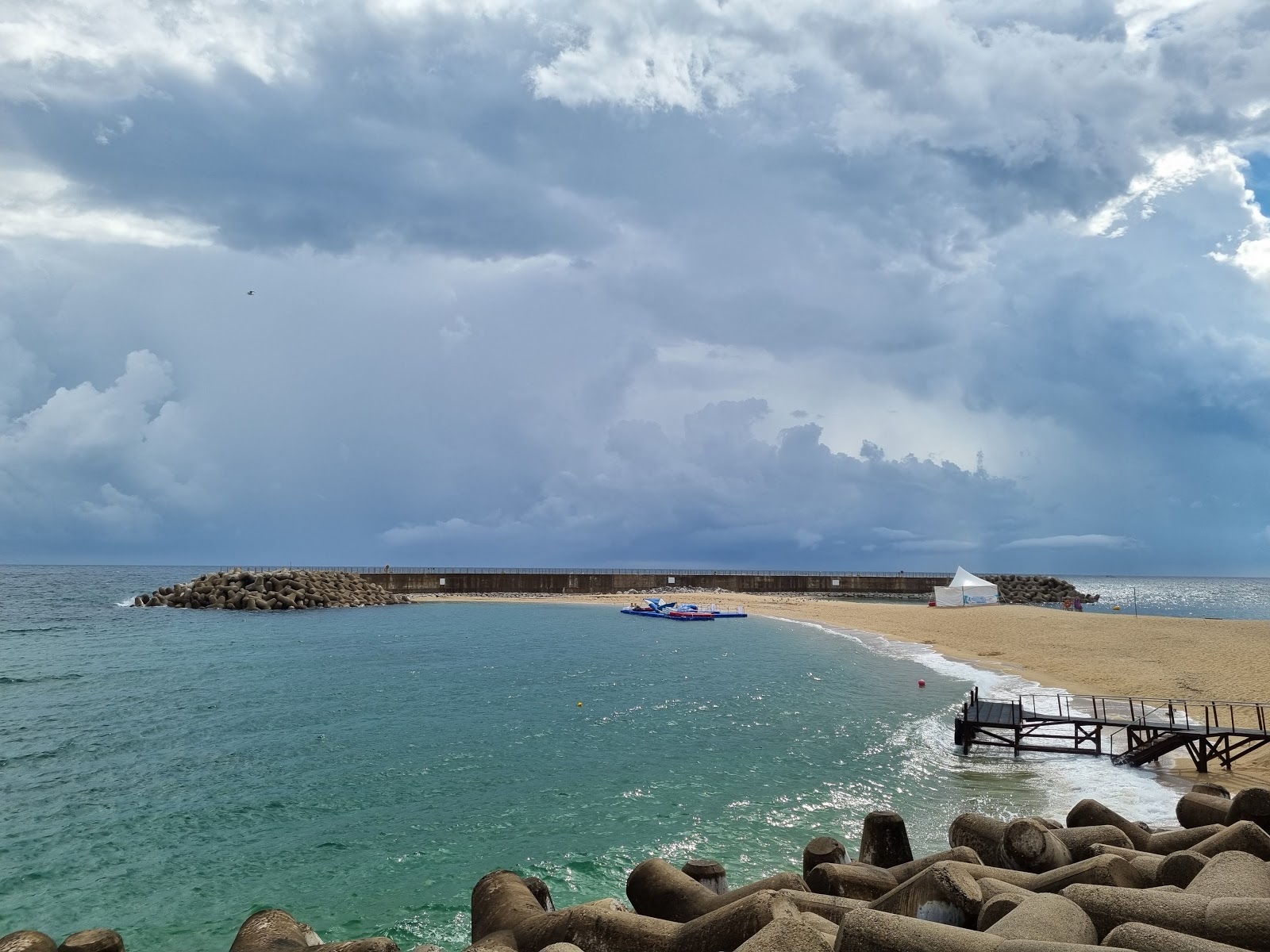 Fotografie cu Lighthouse Beach zonele de facilități