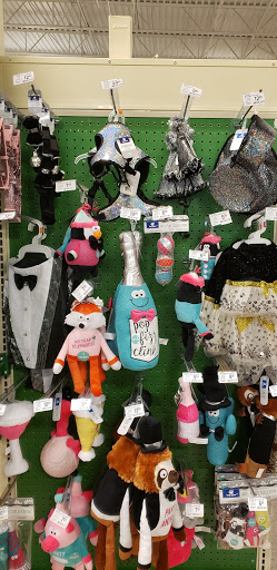 Pet Supply Store «PetSmart», reviews and photos, 4120 E 4th St, Ontario, CA 91764, USA